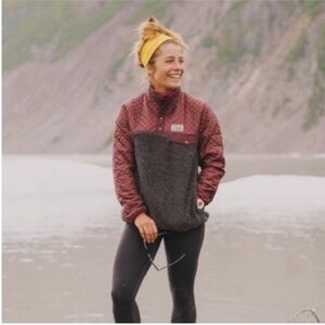 Patagonia Mixed Media Snap-T Pullover Quilted
Medium Drumfire Red Limited